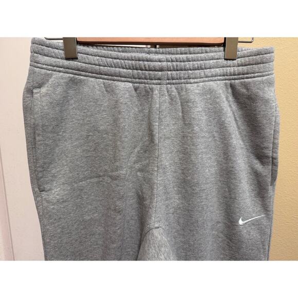 Nike Grey Men's Joggers Sweatpants Elastic Waist Pockets Drawstring Sz. M - Picture 13 of 13